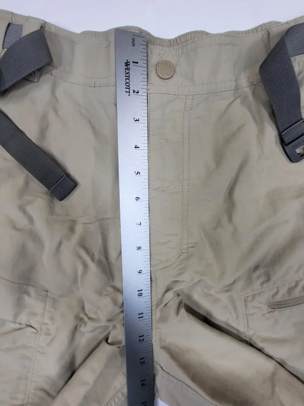 The North Face Mens Belted Hiking Cargo Shorts Khaki Tan Size XXL Regular